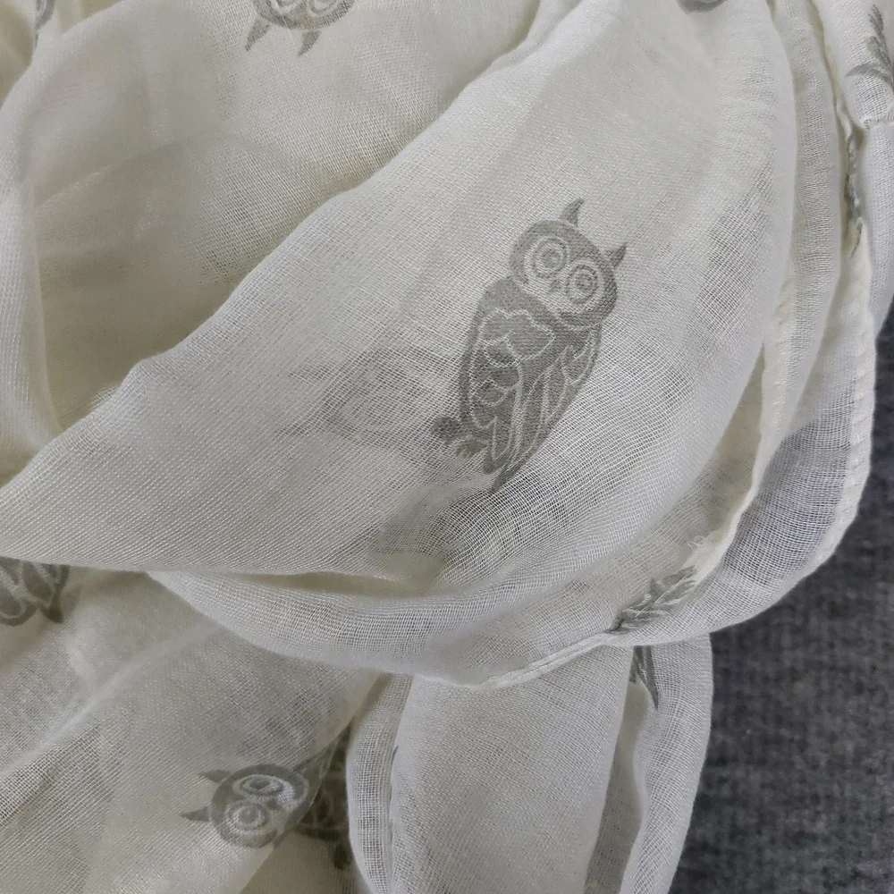 MANHATTAN SCARF COMPANY WOMENS WHITE GRAY SHEER INFINITY OWL PRINT SCARF 29×69